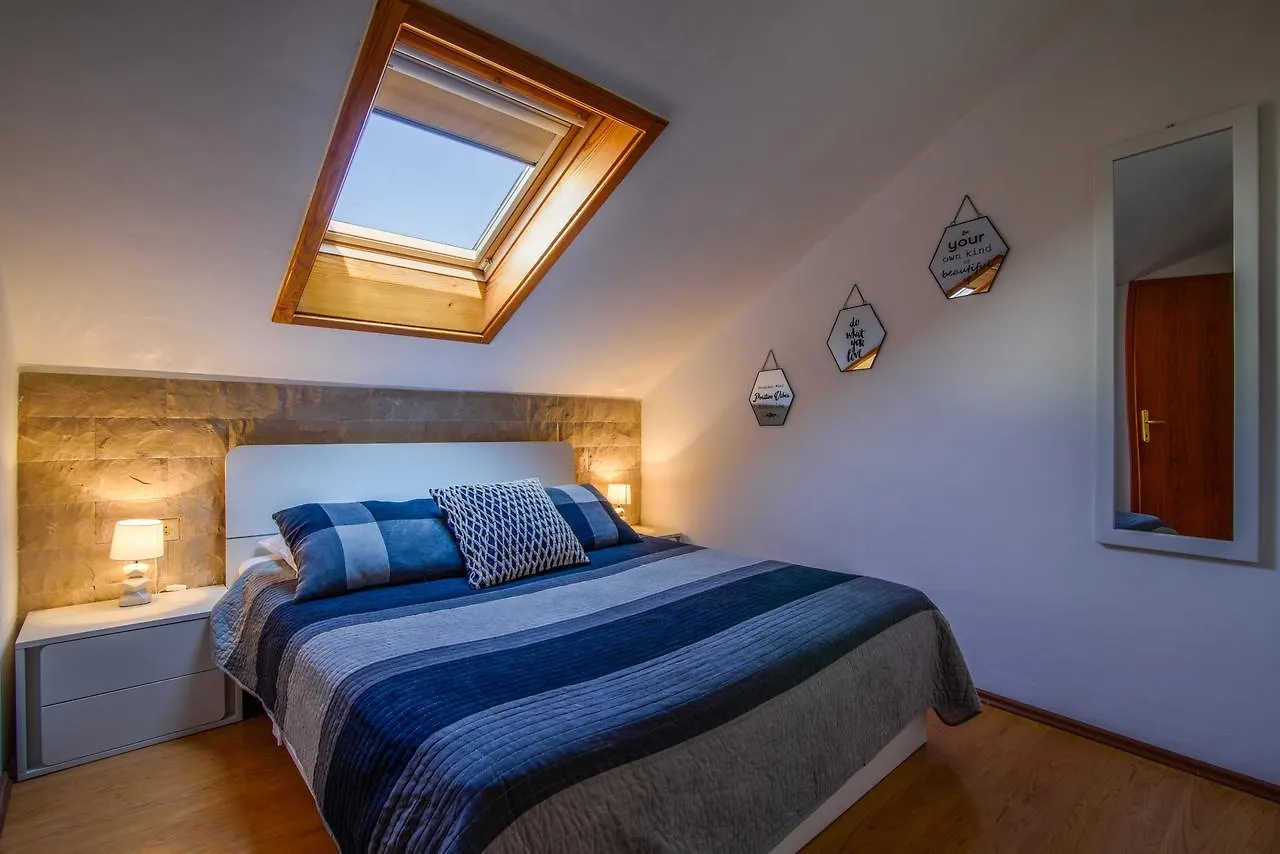 Hotel apartamentowy Villa Jidro Trogir